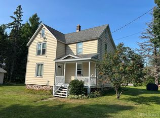 21910 New St, Hancock, MI 49930
