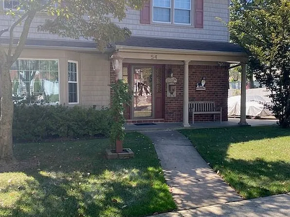 54 Ridgecrest Ave, Staten Island, NY 10312