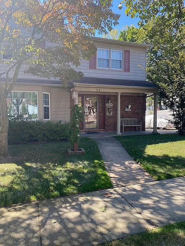 54 Ridgecrest Ave photo 1