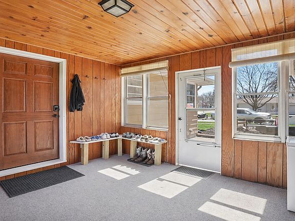 4th image of 1601 Knight Ave N