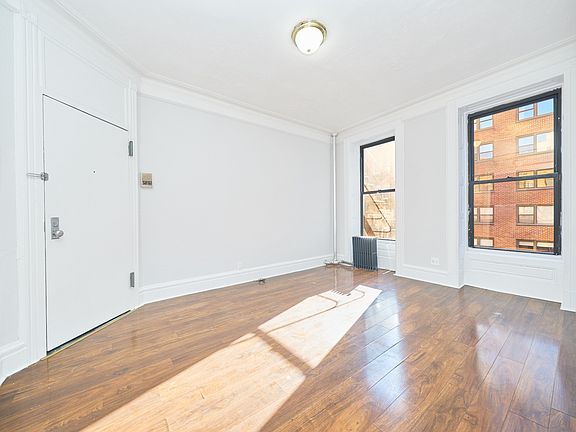 2nd image of 529 E 81st St APT 2c