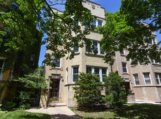 5534 N Artesian Ave #8Q, Chicago, IL 60625