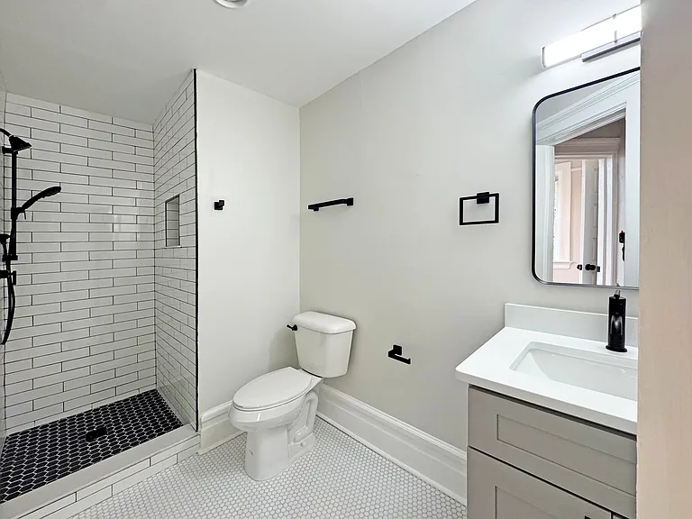 Cape Fear Apartments — Photo 40