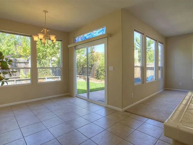 2571 Merrivale Way — Photo 10