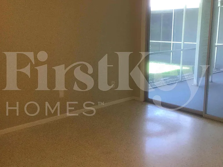 687 SW Heather St — Photo 30