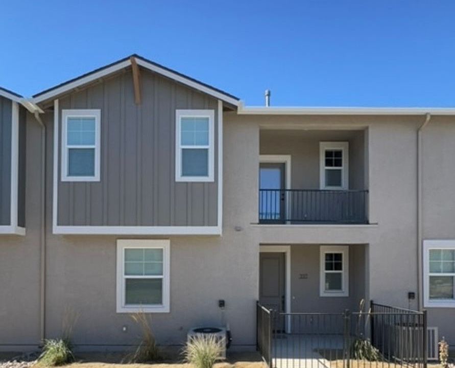 1st image of 337 Cattail Cir