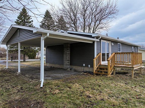 2nd image of 17 Columbus Dr