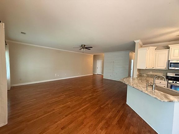 5th image of 8705 Wingate Dr