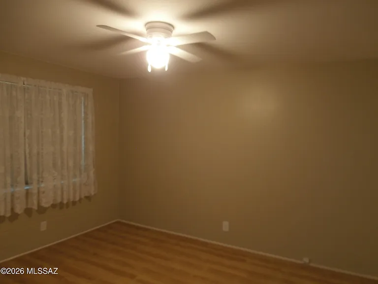 133 S Paseo Pena — Photo 12