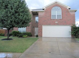 10805 Thorngrove Ct, Haslet, TX 76052