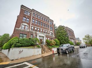 4 Chiswick Rd APT 35, Brighton, MA 02135