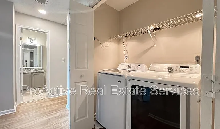 5568 Annandale Dr — Photo 21