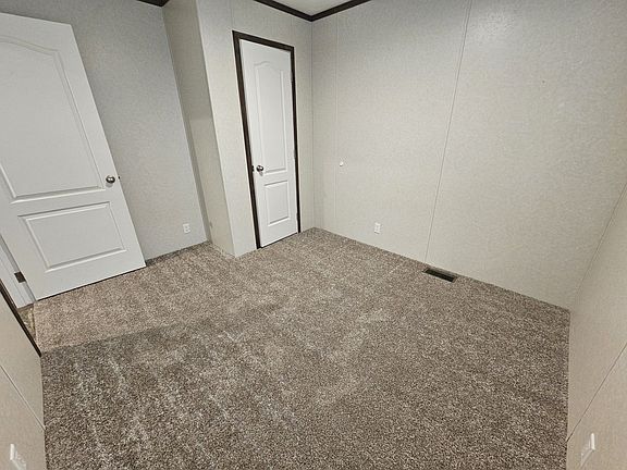 4th image of 5893 Glenda Dr