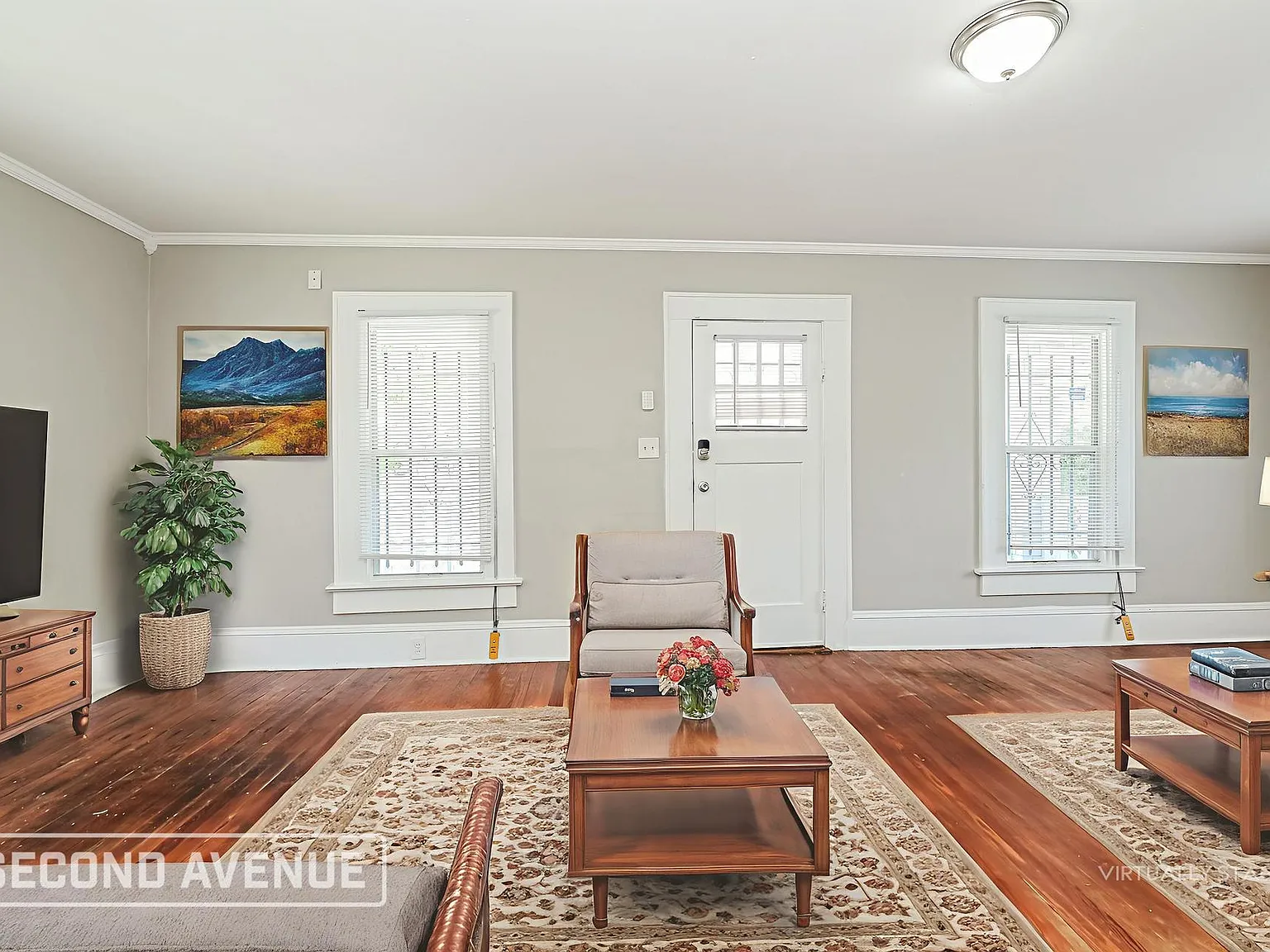3 bed, 2.0 bath, 1188 sqft, $919 — Photo 2