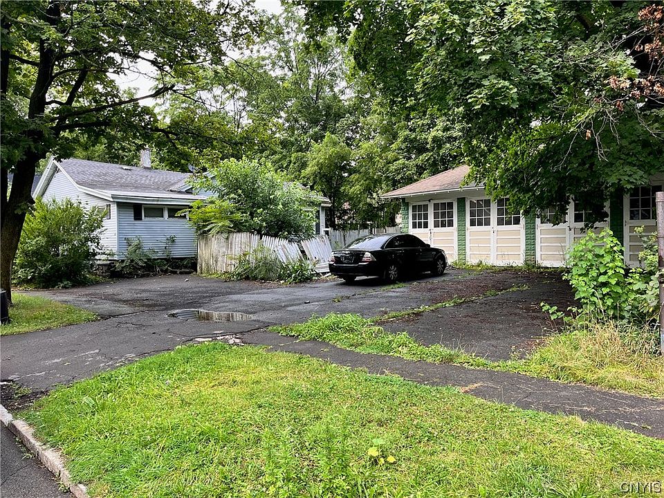 1st image of 226 Grumbach Ave