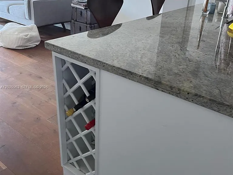 185 SW 7th St #3209 — Photo 6