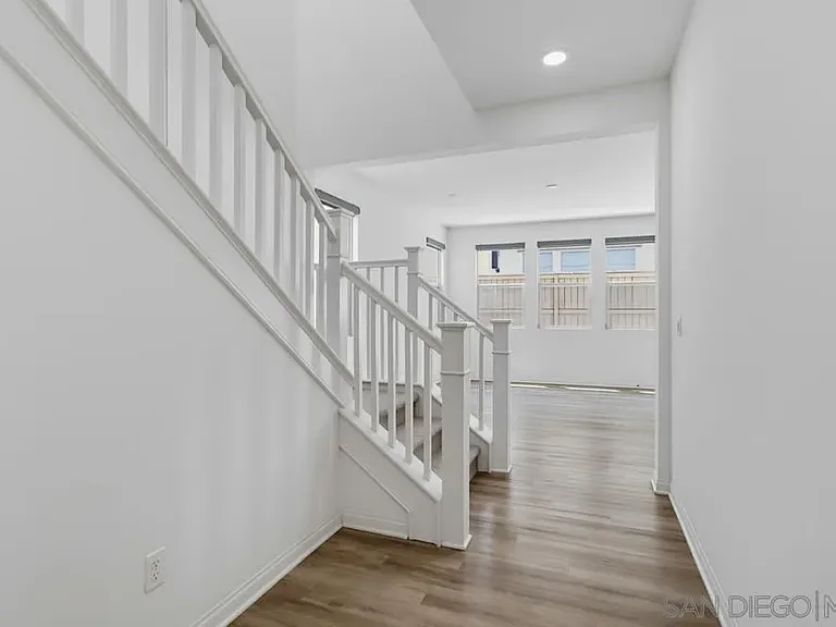 1041 Sea Glass Way — Photo 6