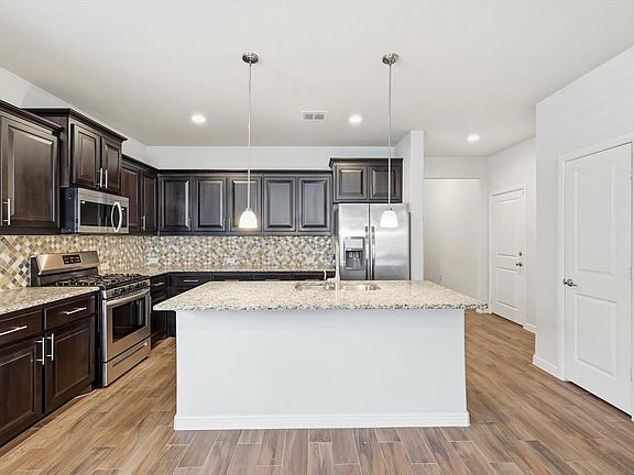 3rd image of 2524 Little Wonder Ln