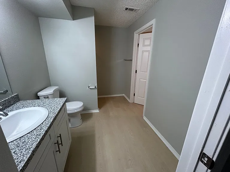 1379 E Sequoyah Ct — Photo 13