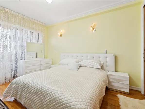 99-31 66th Avenue image 17 of 26