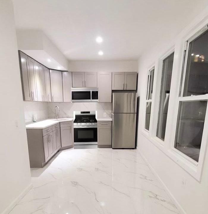 1st image of 3921 108th St #2A