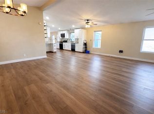 202 Tres Lobos Ave, Moapa Valley, NV 89040