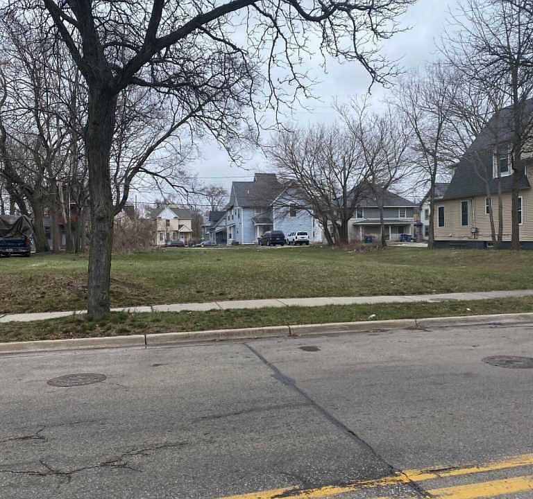 1st image of 1218 Jefferson Ave SE