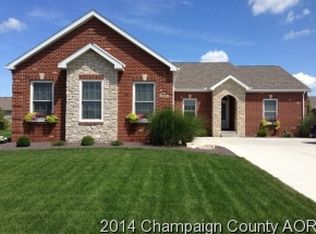1410 Alydar Dr, Mahomet, IL