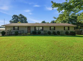 105 Hamel Dr, Chickamauga, GA 30707