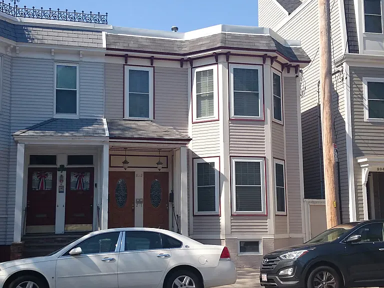 892 E Broadway #2 — Photo 1