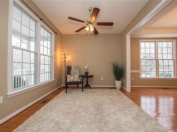 4th image of 4932 Saddleridge Ct