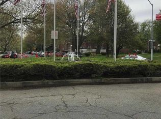 23001 Grand Central Pkwy, Flushing, NY 11364