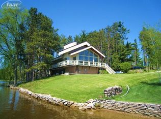 7535 Parkwood Ct, Fenton, MI 48430