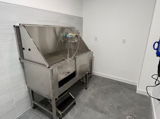 211 Ferry Blvd, Stratford, CT 06615