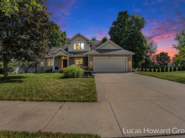 4516 Rumley Ct SW, Grandville, MI 49418