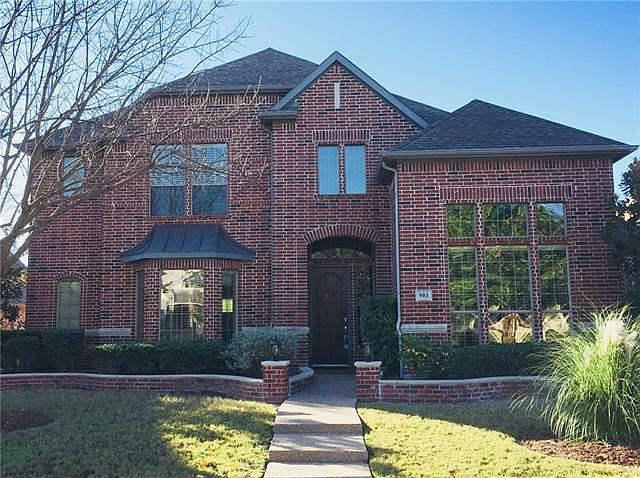 1st image of 903 Crestmoor Dr