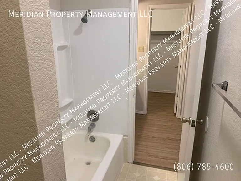 2019 S Loop 289 — Photo 23