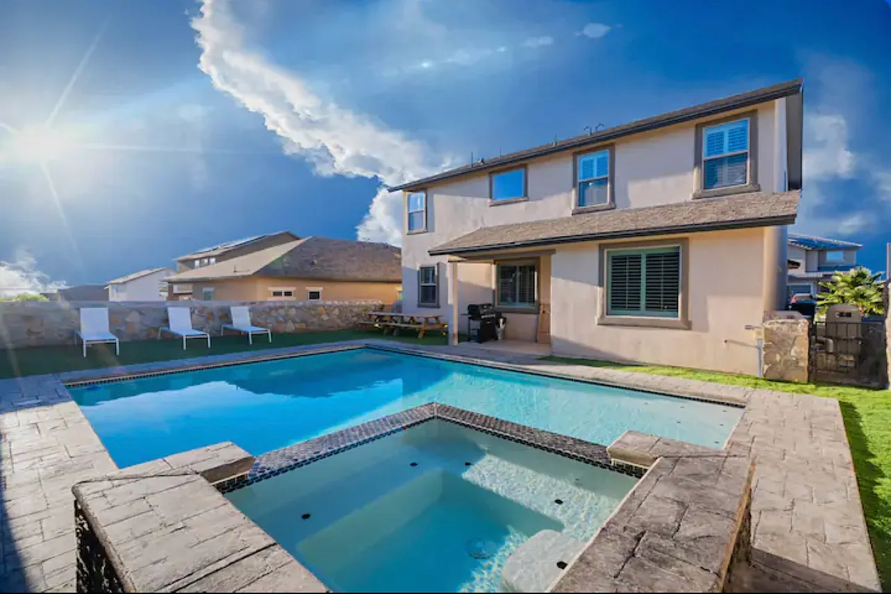 5 bed, 2453 sqft, $3,800 — Photo 3