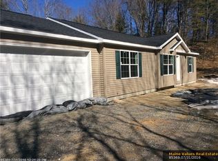 16 Goldfinch Dr, Auburn, ME 04210