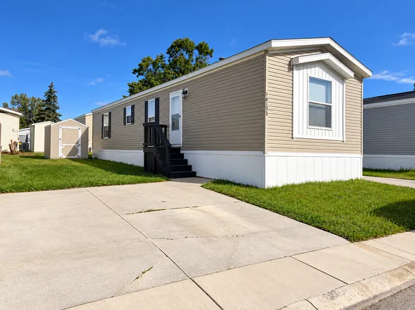 2 Bed 2 Bath Single Section Plan, Rivers Edge