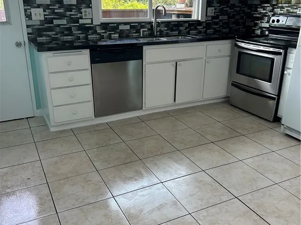 7320 Lennox Ave Unit E6, Van Nuys, CA 91405