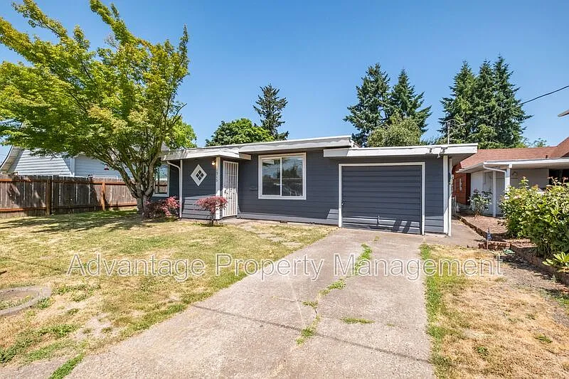 1915 5th Ave SE