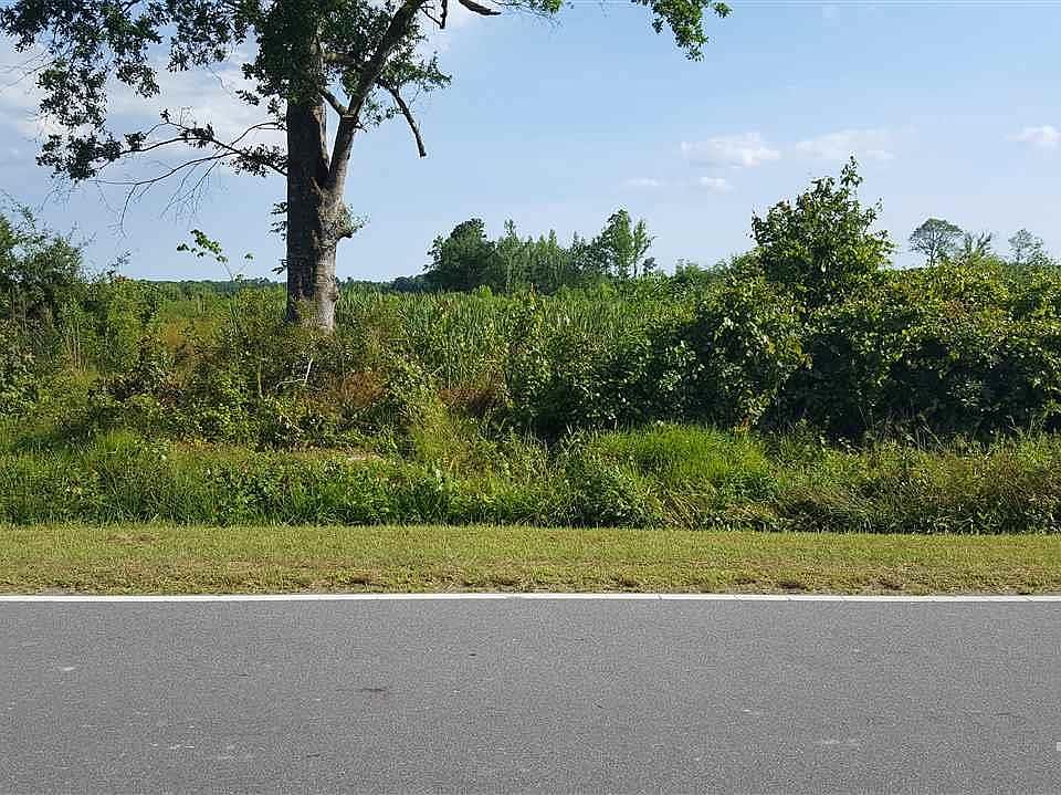 2nd image of 1715 Back Rd