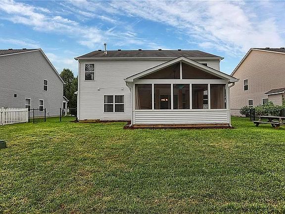 Back porch with Decked Sunroom