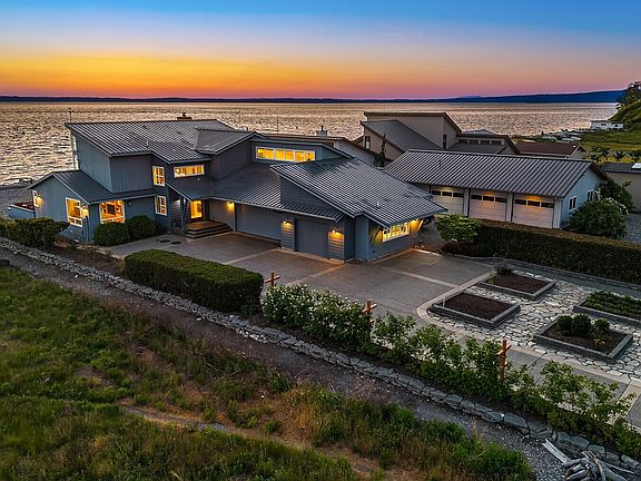 2nd image of 309 Seascape Drive