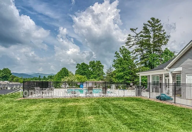 6 Chambers Garden Dr — Photo 21