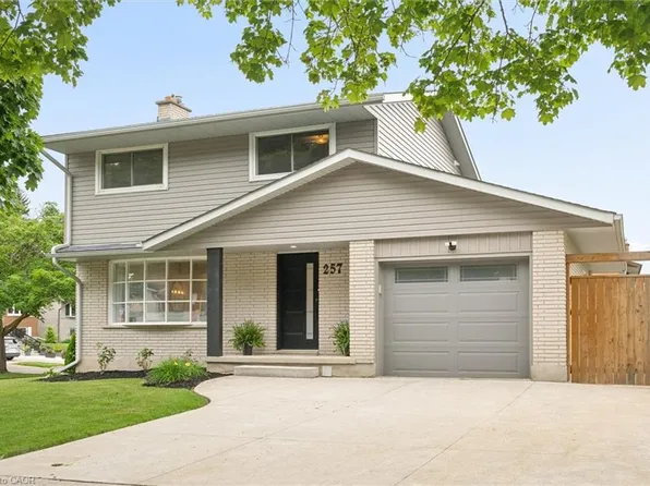 257 Laurentian Dr, Kitchener, ON N2E 2G5