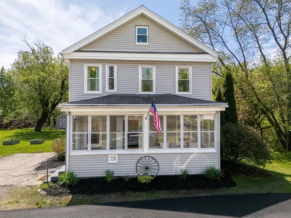 13 Farnham Ave, Peabody, MA 01960