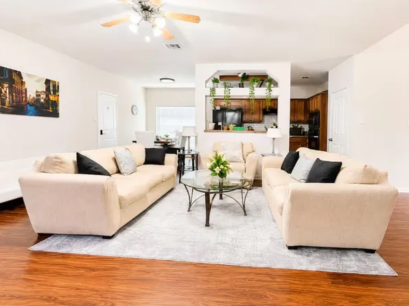 3209 Silver Springs Way, Rowlett, TX 75089