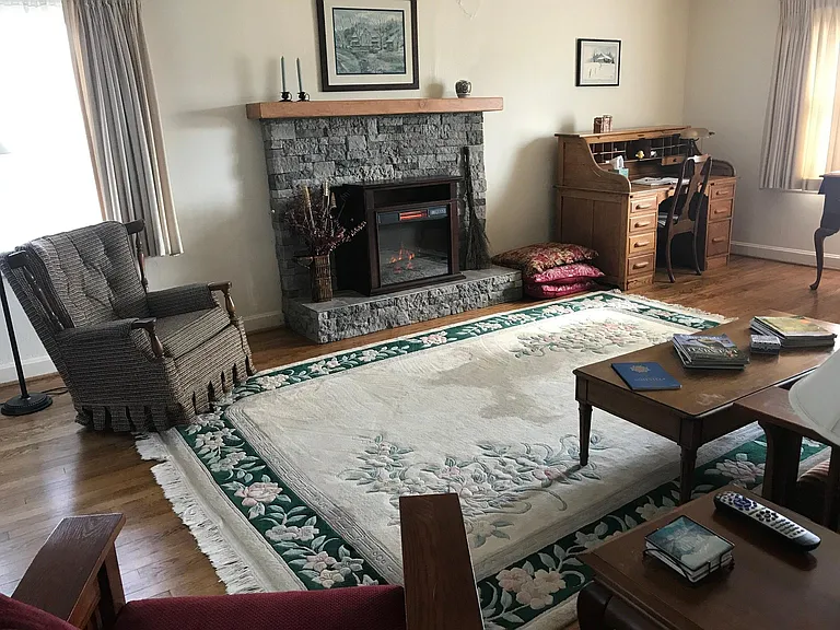 Large living room with ample space for visiting with family and friends. House will be rented unfurnished.